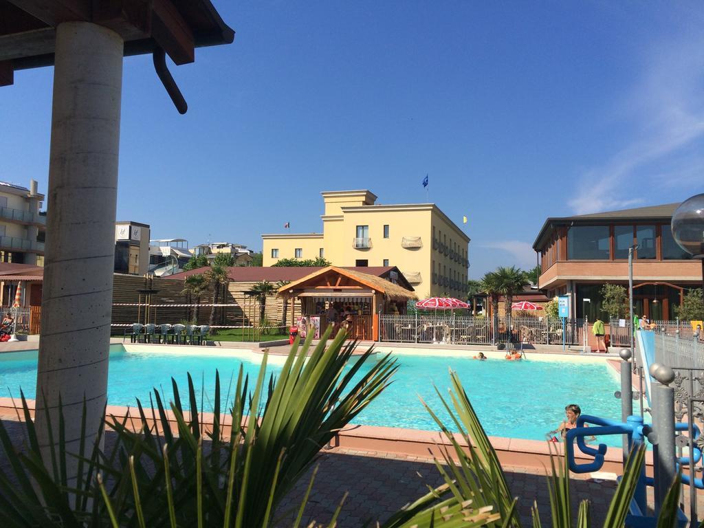Happy Camping Village Bellaria-Igea Marina Exterior photo